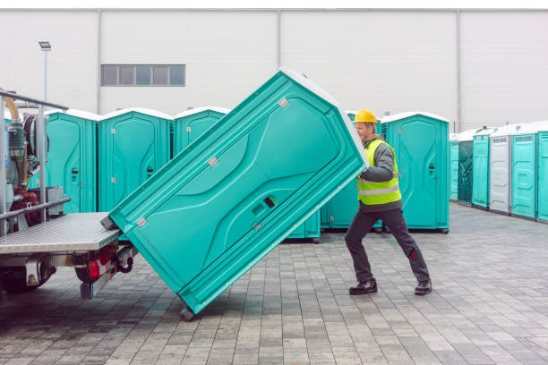 Best Portable bathroom rental  in Treasure Island, FL